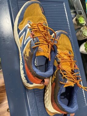 New Balance Yellow & Navy Trail Sneakers